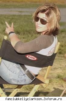 :nod: kelly clarkson pics